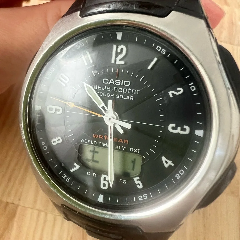 Casio wva-430j wave ceptor tough solar world time silver tone black watch